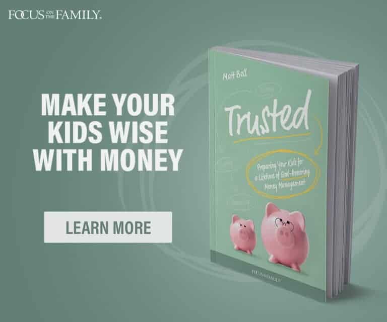 Advertisement for the book "Trusted" with the caption "Make Your Kids Wise With Money"