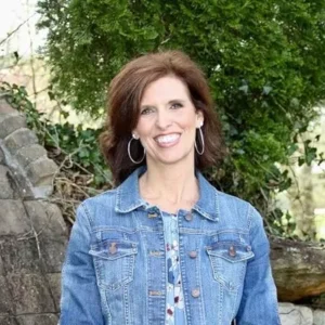 Photo of author Donna Gibbs.